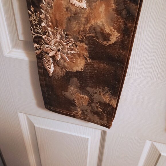 Chicos Pants, Womens, 1R, Flowers on front of Legs, High Waist, NWOT - Picture 6 of 9